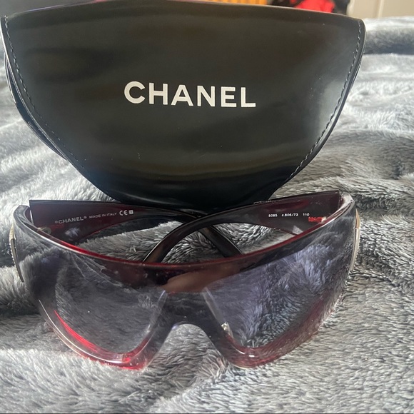 Chanel ombre black&red sunglasses with Swarovski crystals - Picture 2 of 5
